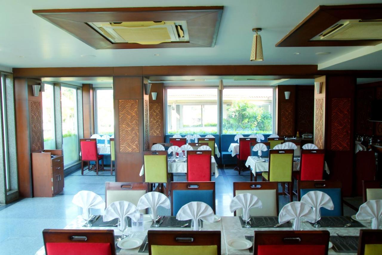 Neonz Resort And Club Sojitra Exterior photo