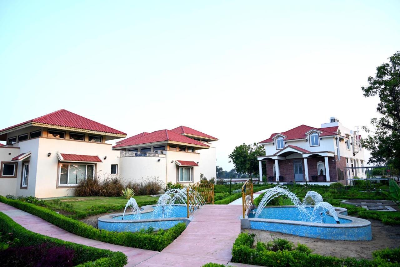 Neonz Resort And Club Sojitra Exterior photo